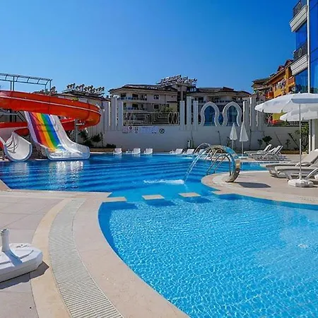 Stylish In Yekta Royal Club Apartment Alanya