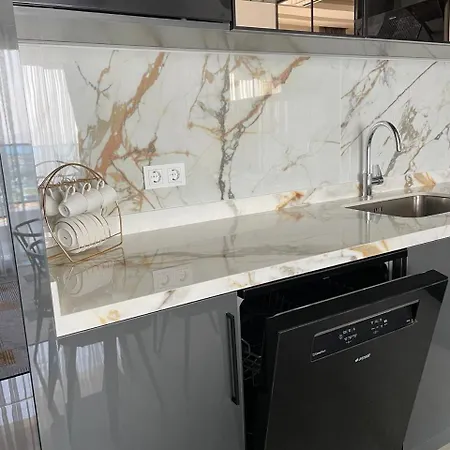 Stylish In Yekta Royal Club Apartment *
