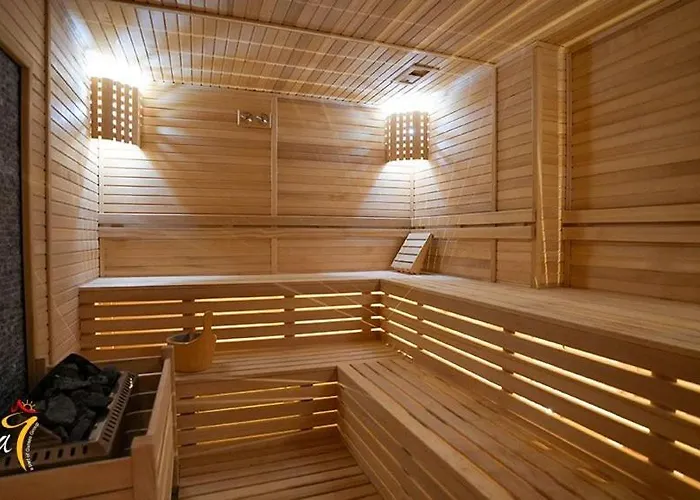 Stylish In Yekta Royal Club Apartment *