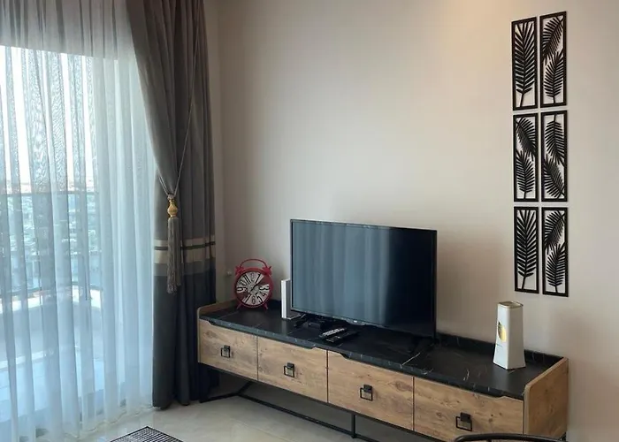 Apartment Stylish In Yekta Royal Club