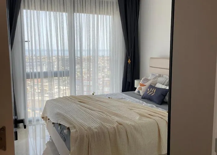 Stylish In Yekta Royal Club Apartment