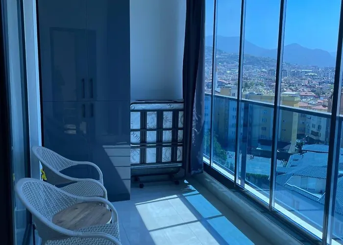 Stylish In Yekta Royal Club Apartment